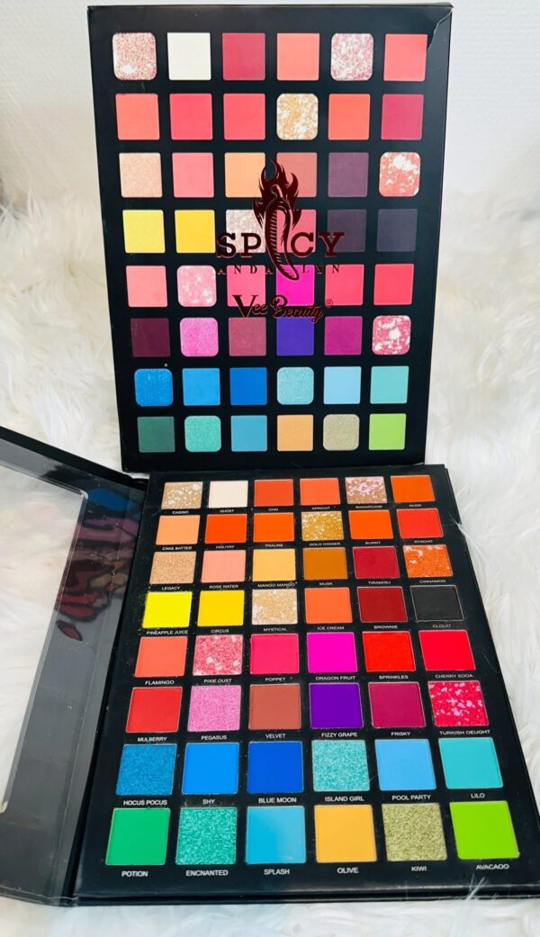 Spicy Eyeshadow Palette by VeeBeauty