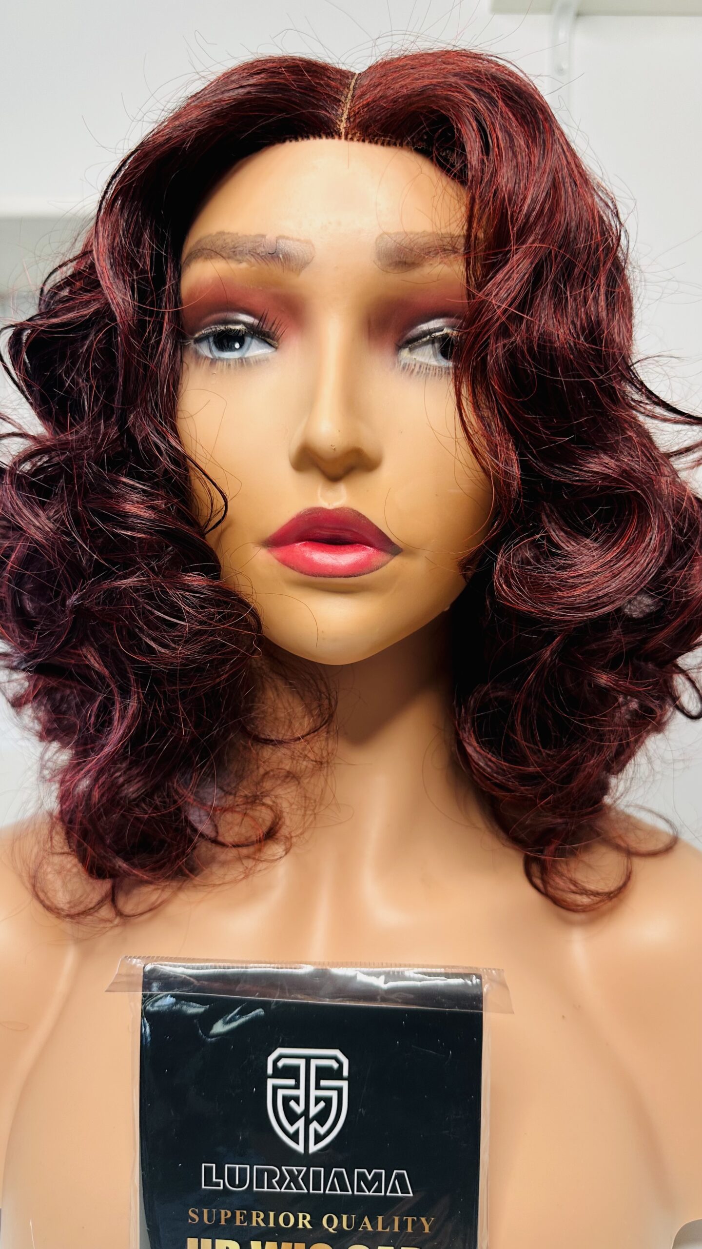 Burgundy Lace font curly wig - Billede 3