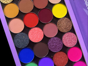 Eye Shadow by Vee-Beauty